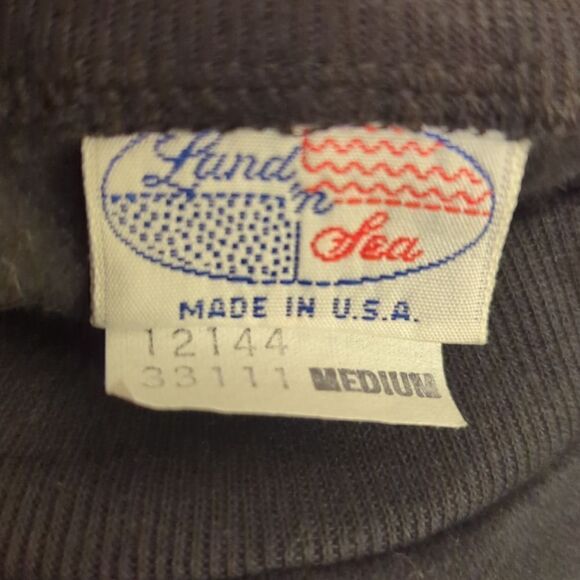 Vintage‎ 80s black sweatshirt with florescent pink art. - Picture 2 of 6